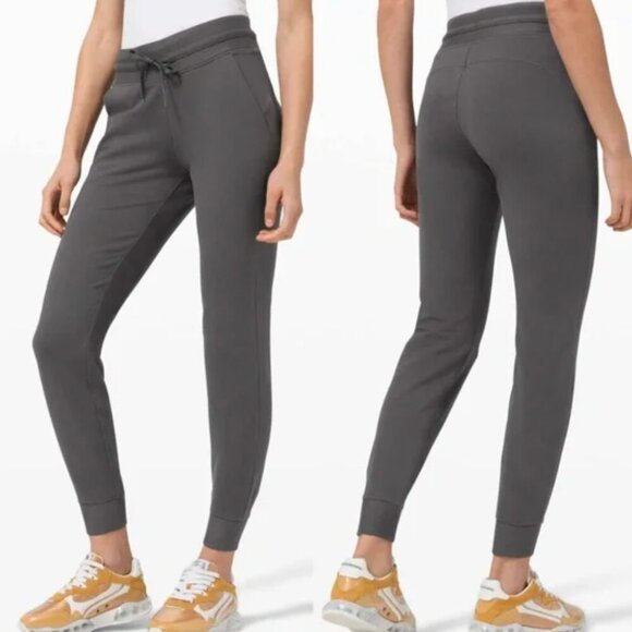 lululemon athletica Pants - Lululemon Ready To Fleece Jogger in Graphite Grey Size 6